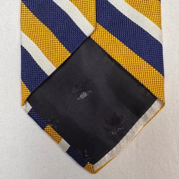 Brooks Brothers Men’s Silk Striped Tie Made In USA Necktie Classic Preppy EUC - Picture 8 of 8
